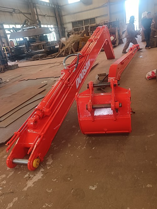 挖掘機(jī)加長(zhǎng)臂大小臂